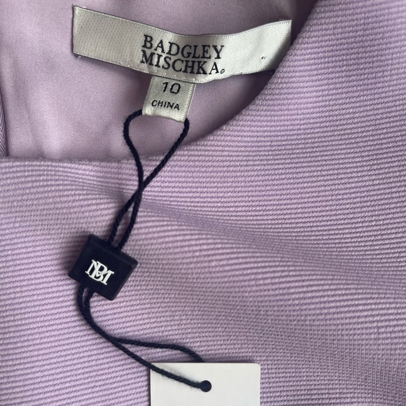 NWT Badgley Mischka Short Sleeve Midi Dress in Lavender - Picture 9 of 9